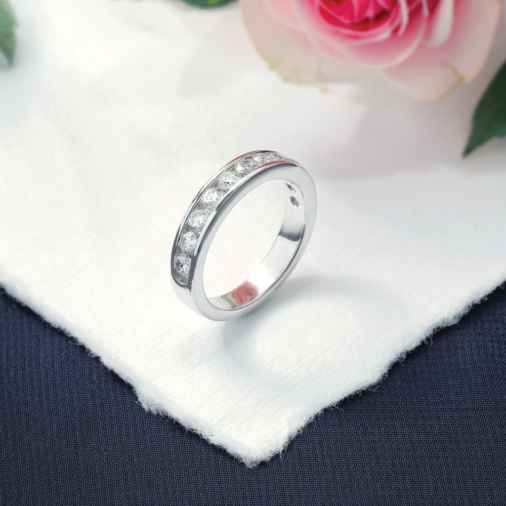 14K White Gold 11-Stone Real Diamond Channel Band