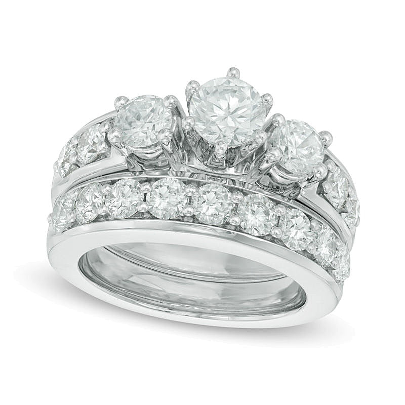 2.75 CT. TW Diamond Past Present FutureÂ® Bridal Set in 14K White Gold