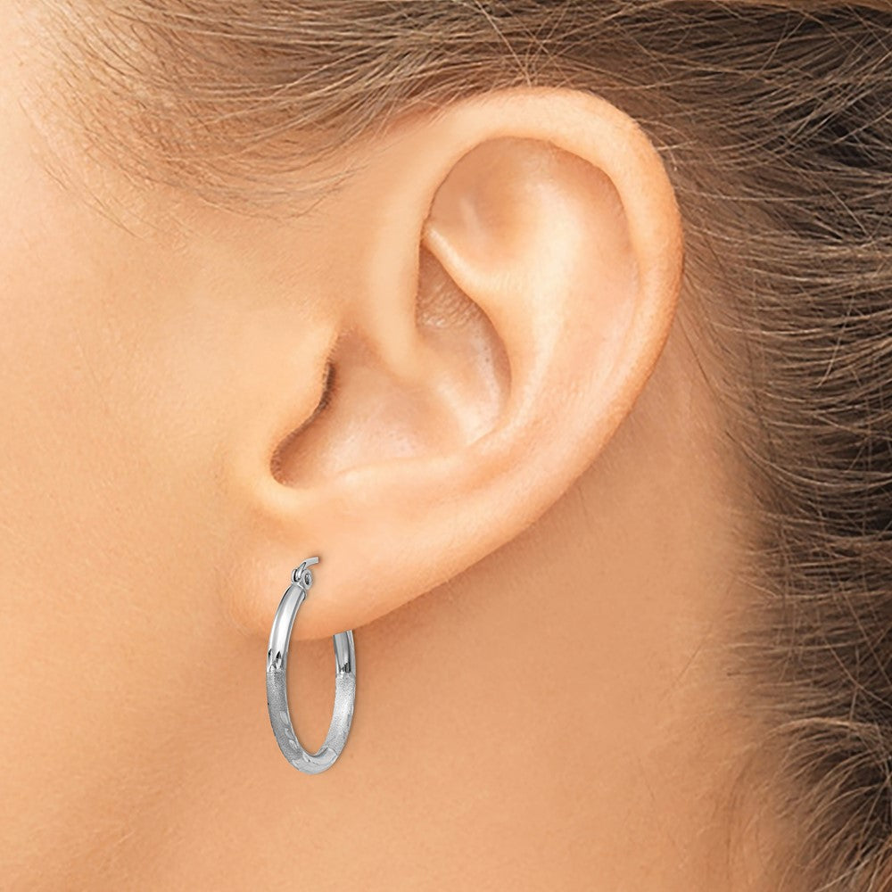 10K White Gold Satin And Diamond-Cut 2mm Round Hoop Earrings