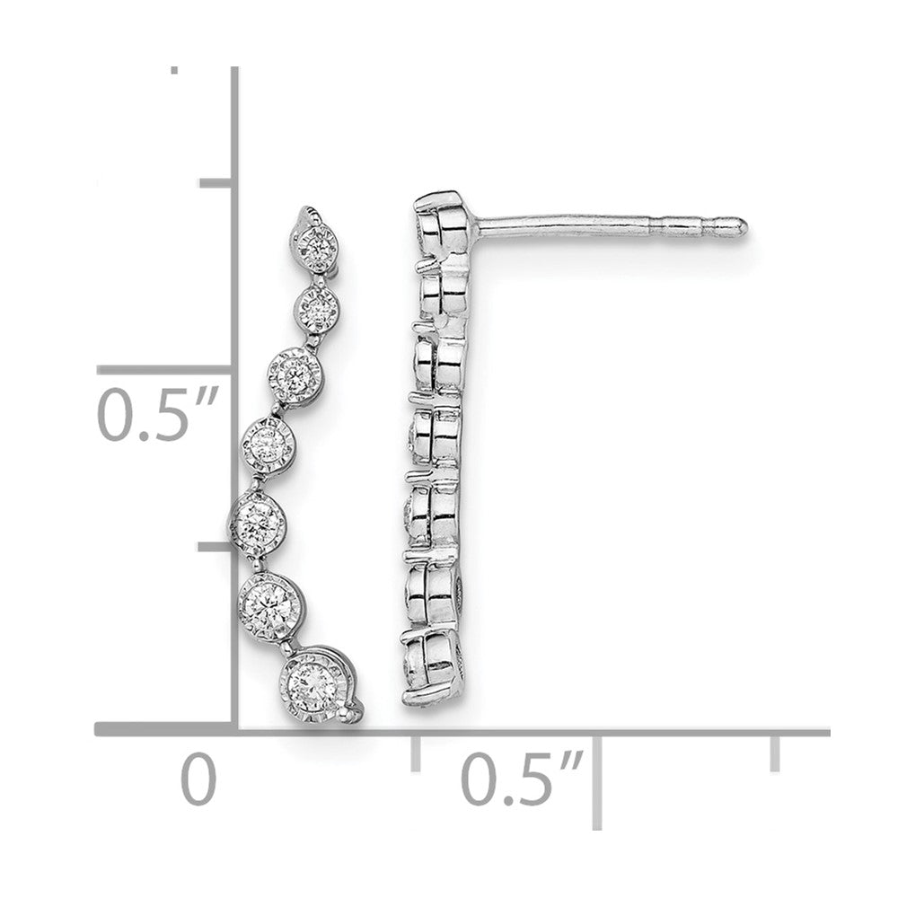 10K White Gold Graduating Diamond Post Earrings