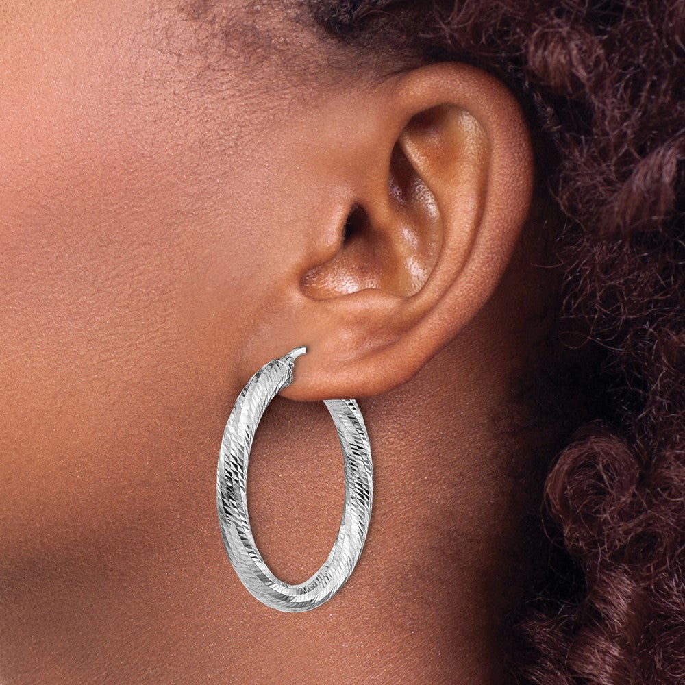 14K White Gold 4X25 D/C Round Hoop Earrings