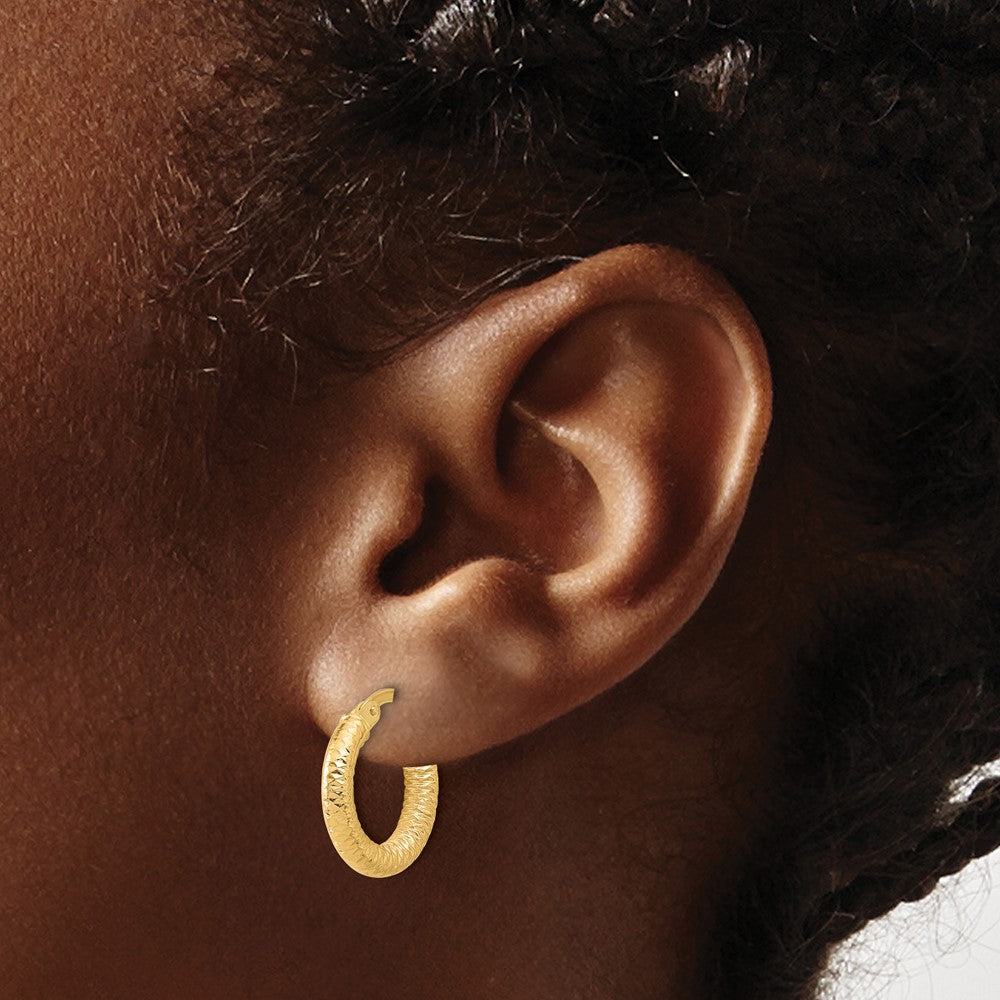 14K Yellow Gold Polished And Diamond Cut Hoop Earrings