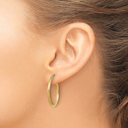 14K Yellow Gold Satin And D/C 2mm Round Tube Hoop Earrings