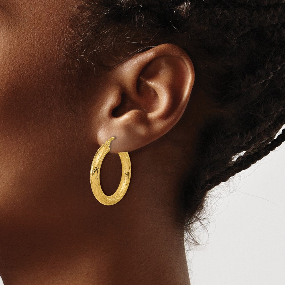 14K Yellow Gold Polished Patterned Round Hoop Earrings