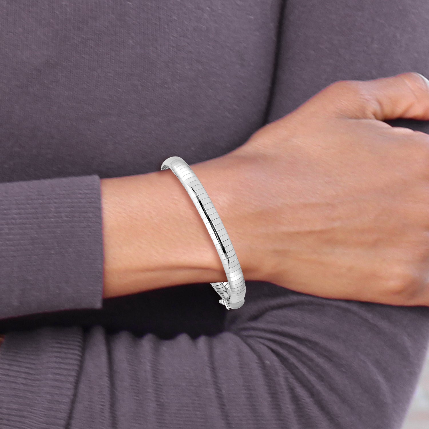 7 Inch 14K White Gold 6mm Domed Omega Bracelet