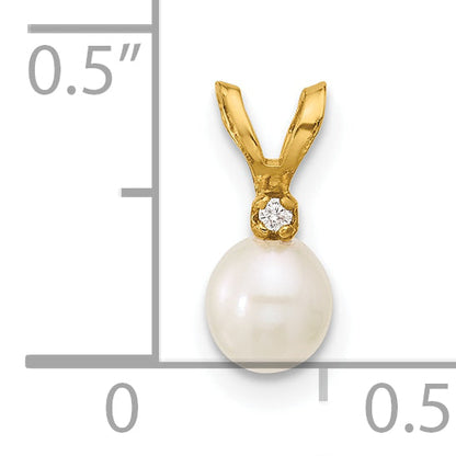 14K Yellow Gold Madi K 4-5mm White Near Round Freshwater Cultured Pearl Cz Pendant