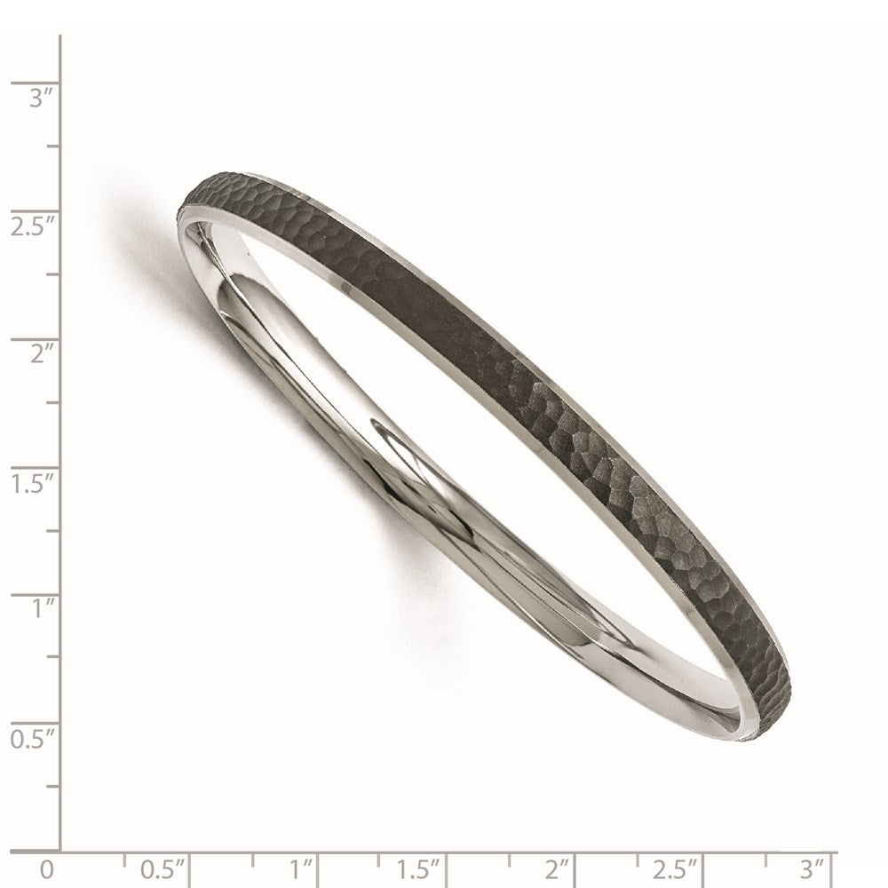 Stainless Steel Polished/Laser Cut Black Ip-Plated Hammered Bangle