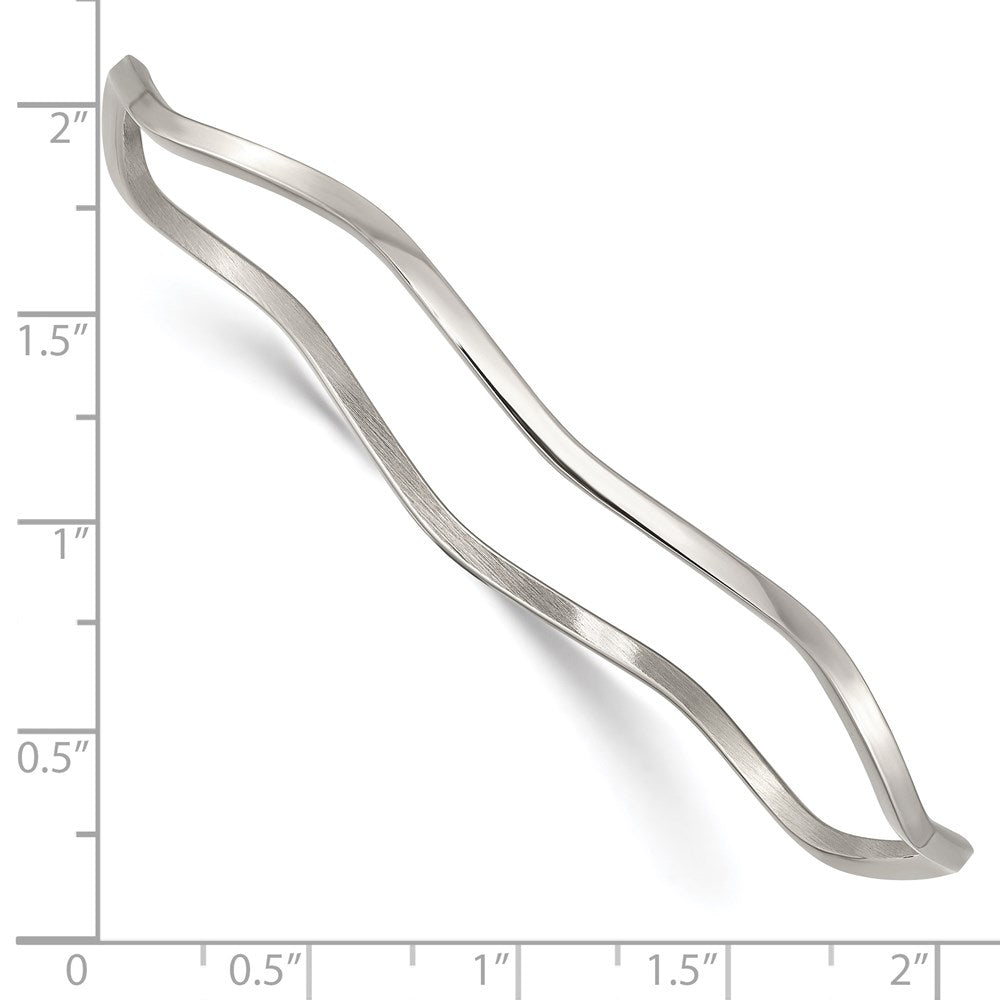 Stainless Steel Chisel Polished Scalloped Bangle