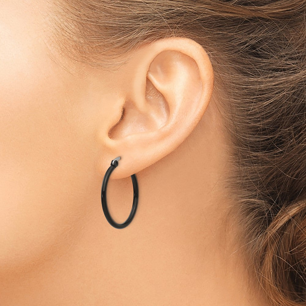 Stainless Steel Chisel Polished Black Ip-Plated 26mm Diameter 2mm Hoop Earrings