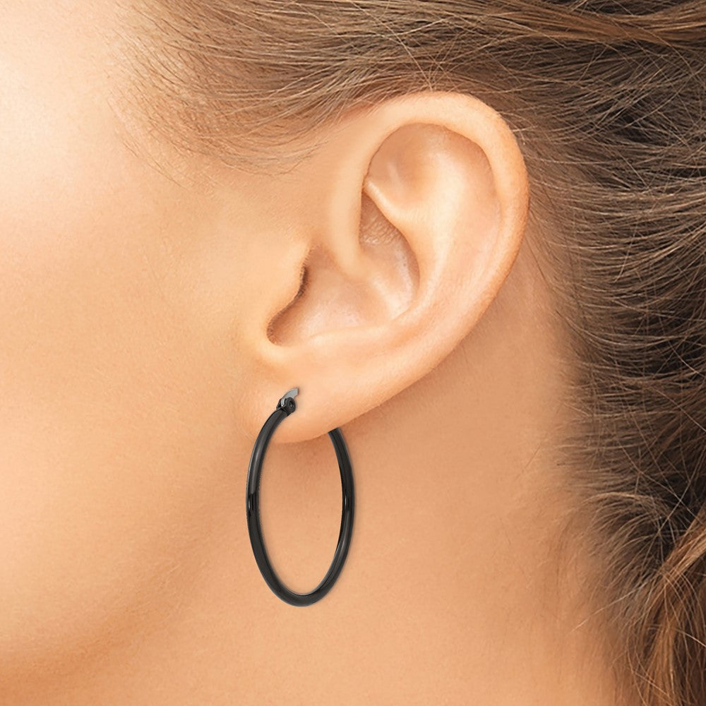 Stainless Steel Chisel Polished Black Ip-Plated 32mm Diameter 2mm Hoop Earrings
