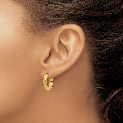14K Yellow Gold Diamond-Cut Polished Hoop Earring