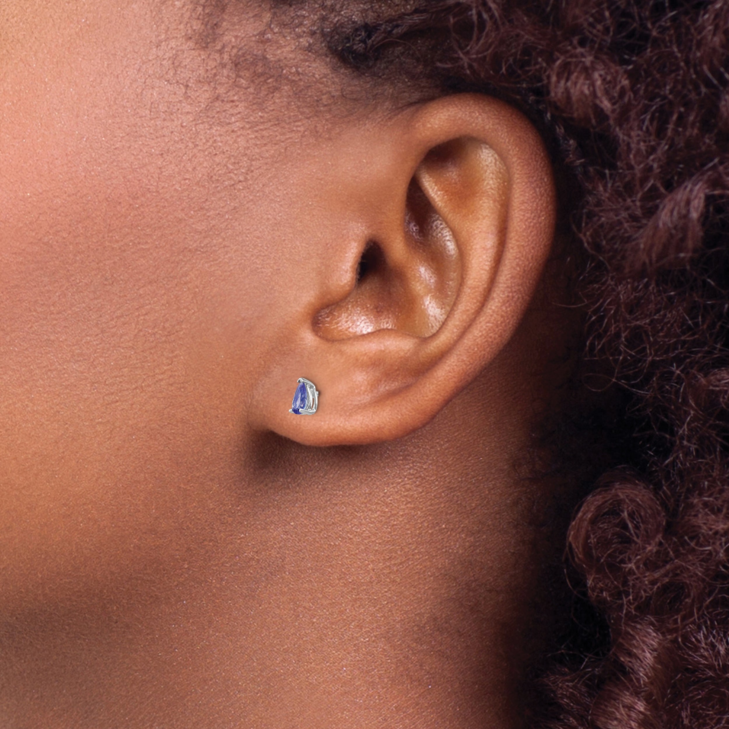 14K White Gold Tanzanite Earrings