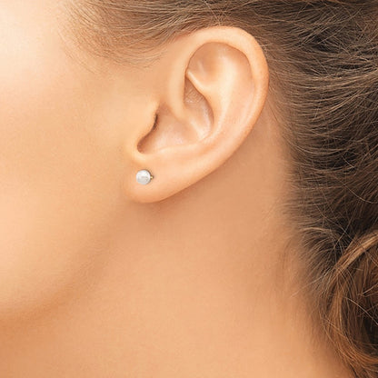 14K Yellow Gold 4 5mm White Round Akoya Saltwater Cultured Pearl Stud Post Earrings
