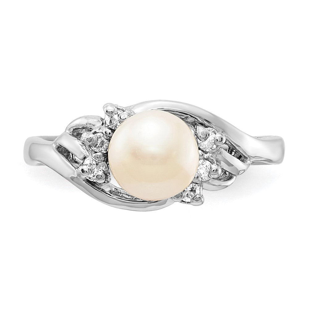 14k White Gold 6mm FW Cultured Pearl A Real Diamond ring