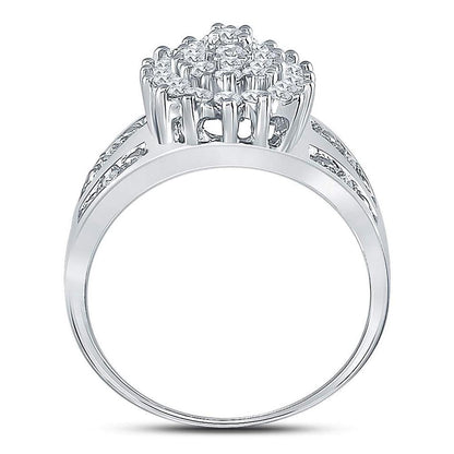 14k White Gold Round Diamond Oval Cluster Ring 1/2 Cttw