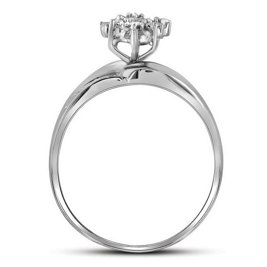 14k White Gold Round Prong-set Diamond Oval Cluster Ring 1/5 Cttw