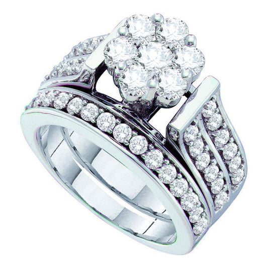 14k White Gold Round Diamond Cluster Bridal Wedding Ring Set 2 Cttw