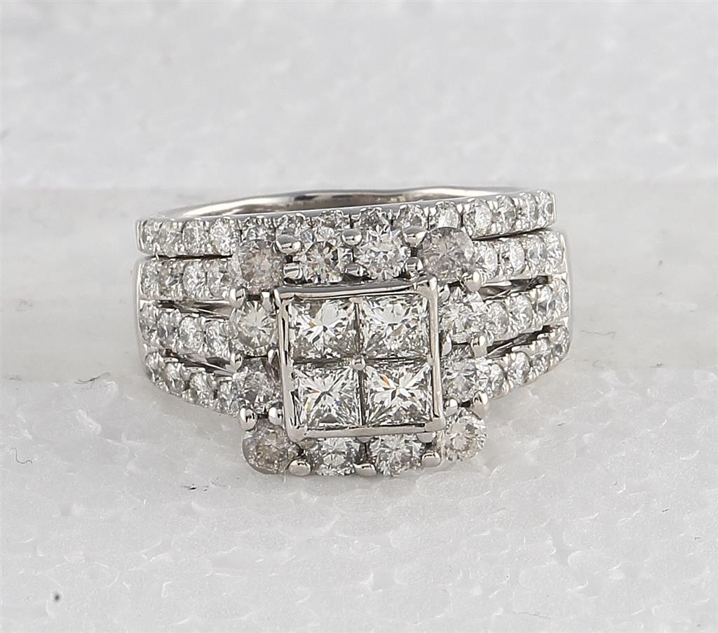 14k White Gold Round Diamond Twist Stackable Band Ring 1/12 Cttw