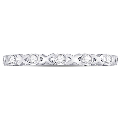 14k White Gold Round Diamond XOXO Love Stackable Band Ring 1/12 Cttw