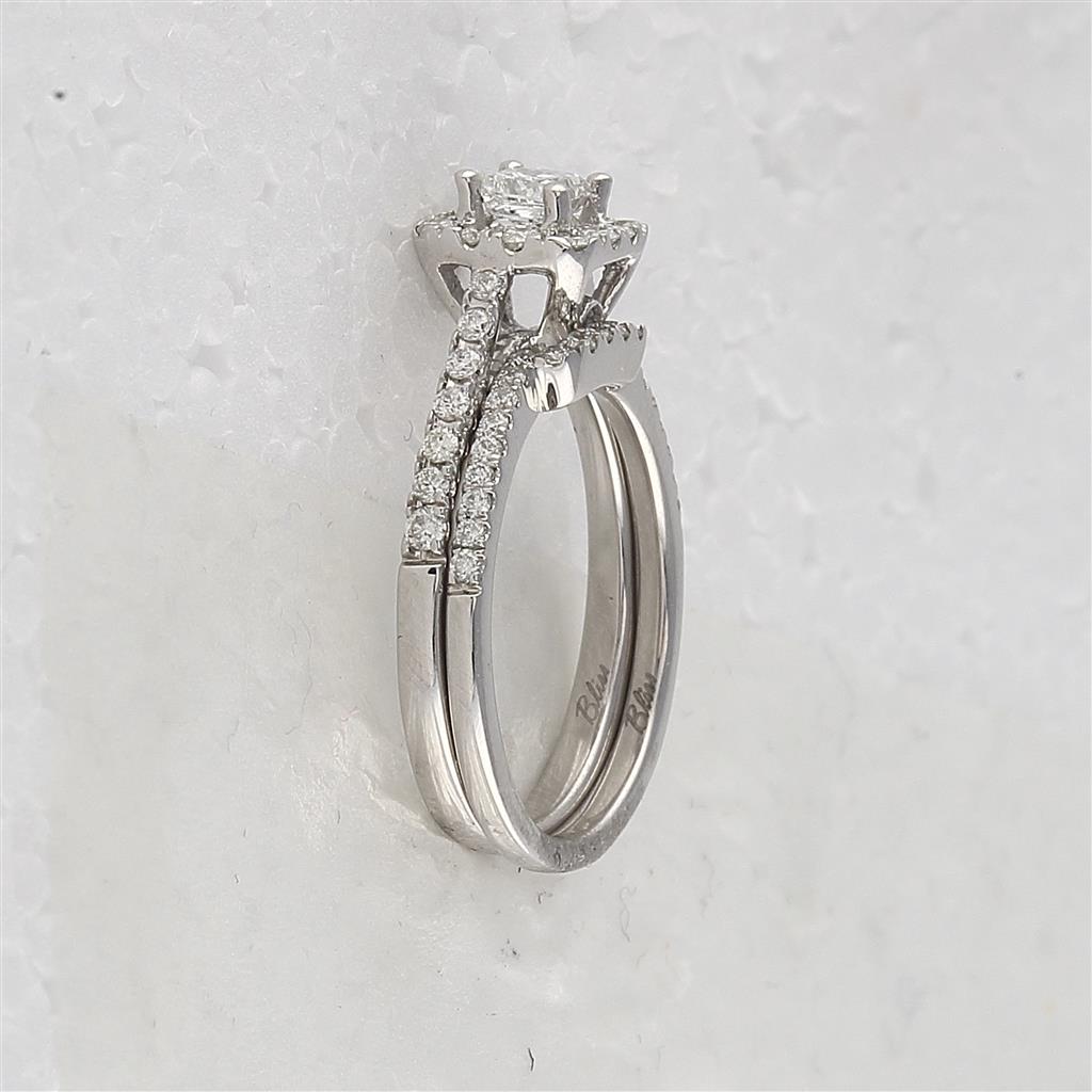 14k White Gold Princess Diamond Halo Bridal Wedding Ring Set 1 Cttw