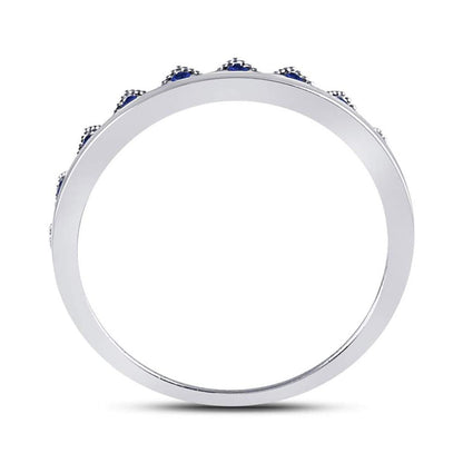 14kt White Gold Round Blue Sapphire Chevron Stackable Band Ring 1/10 Cttw