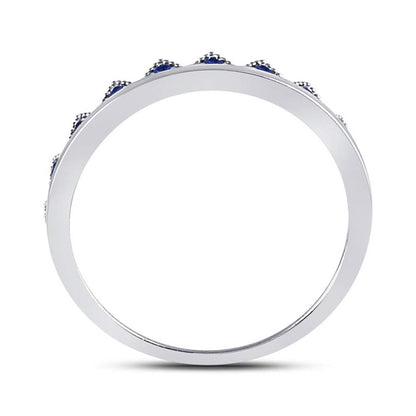 14kt White Gold Round Blue Sapphire Chevron Stackable Band Ring 1/10 Cttw