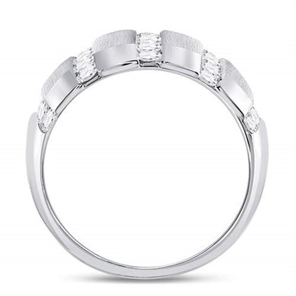 14k White Gold Round Diamond Striped Matte Wedding Band Ring 1-1/2 Cttw