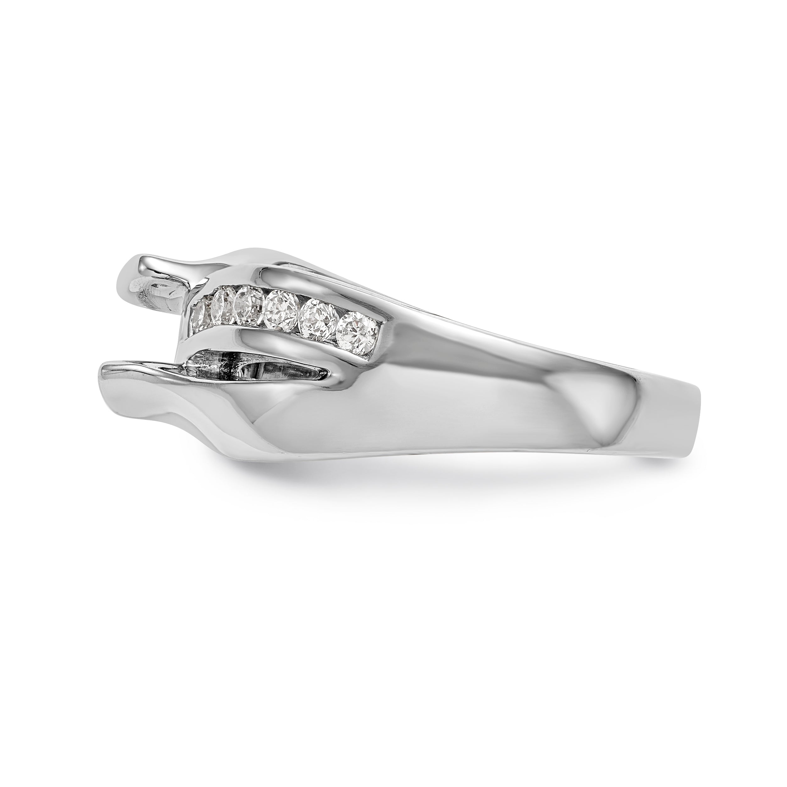 14kw Peg Set Simulated Diamond Engagement Ring