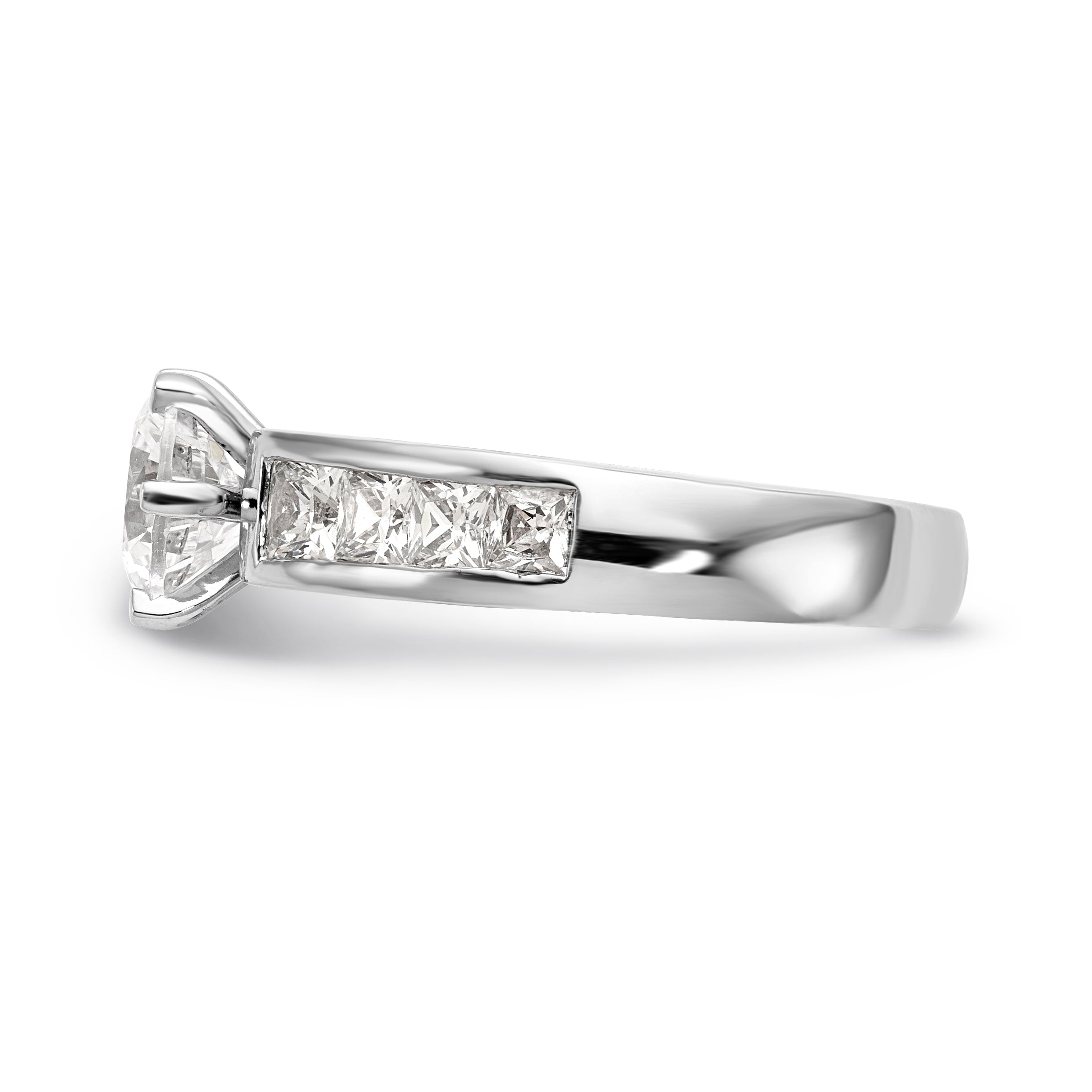 14kw Peg Set Simulated Diamond Engagement Ring