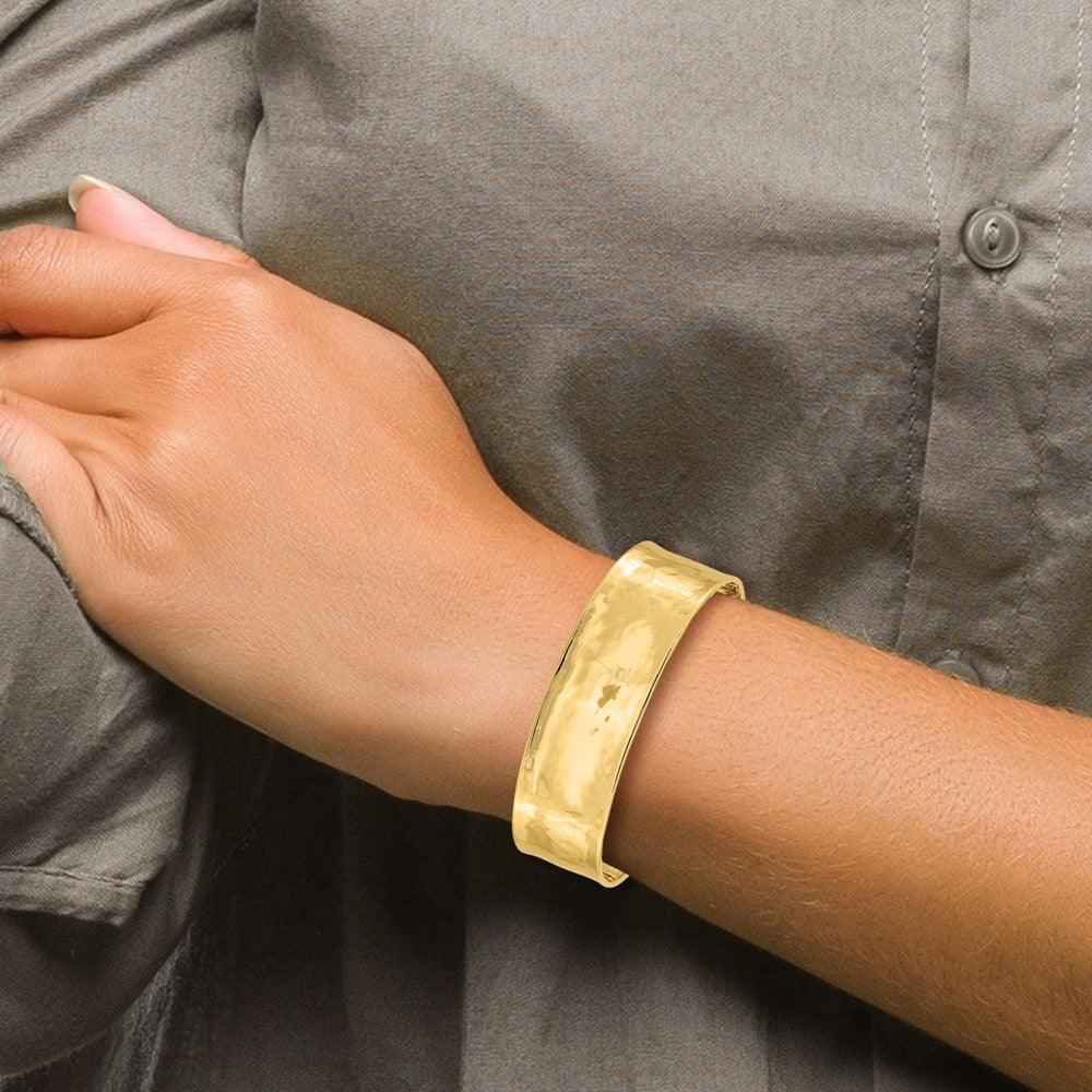 14k Yellow Gold 19mm Hammered Polished Cuff Bangle