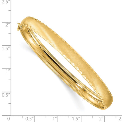 14k Yellow Gold Satin Diamond-cut Edge Oval Flexible Bangle