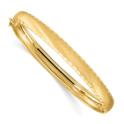 14k Yellow Gold Satin Diamond-cut Edge Oval Flexible Bangle
