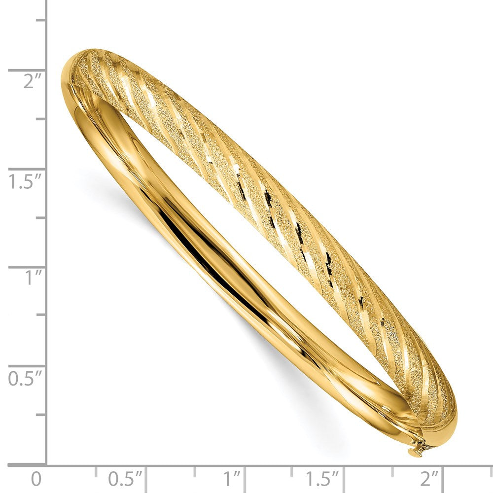 14k Yellow Gold Textured Diamond-cut Twisted Hinged Bangle