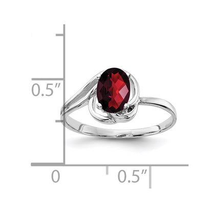14k White Gold 7x5mm Oval Garnet ring