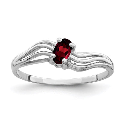 14k White Gold 5x3mm Oval Garnet ring