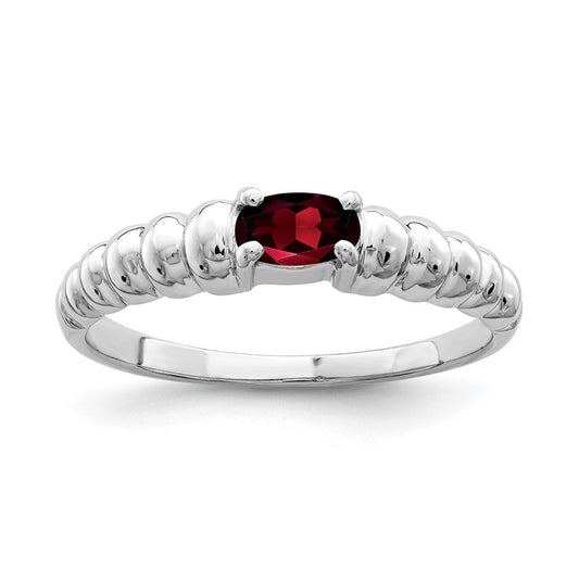 14k White Gold 5x3mm Oval Garnet ring