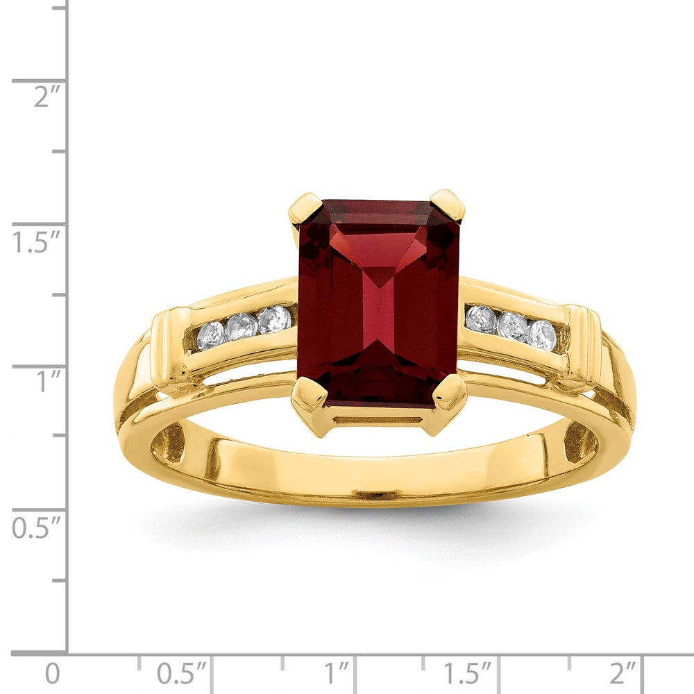 14k yellow gold garnet and white topaz square ring y11611ga
