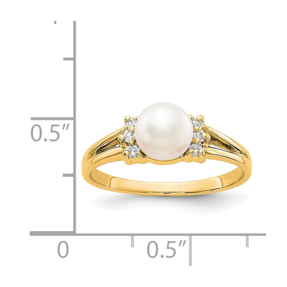 14k Yellow Gold 6mm FW Cultured Pearl VS Diamond ring