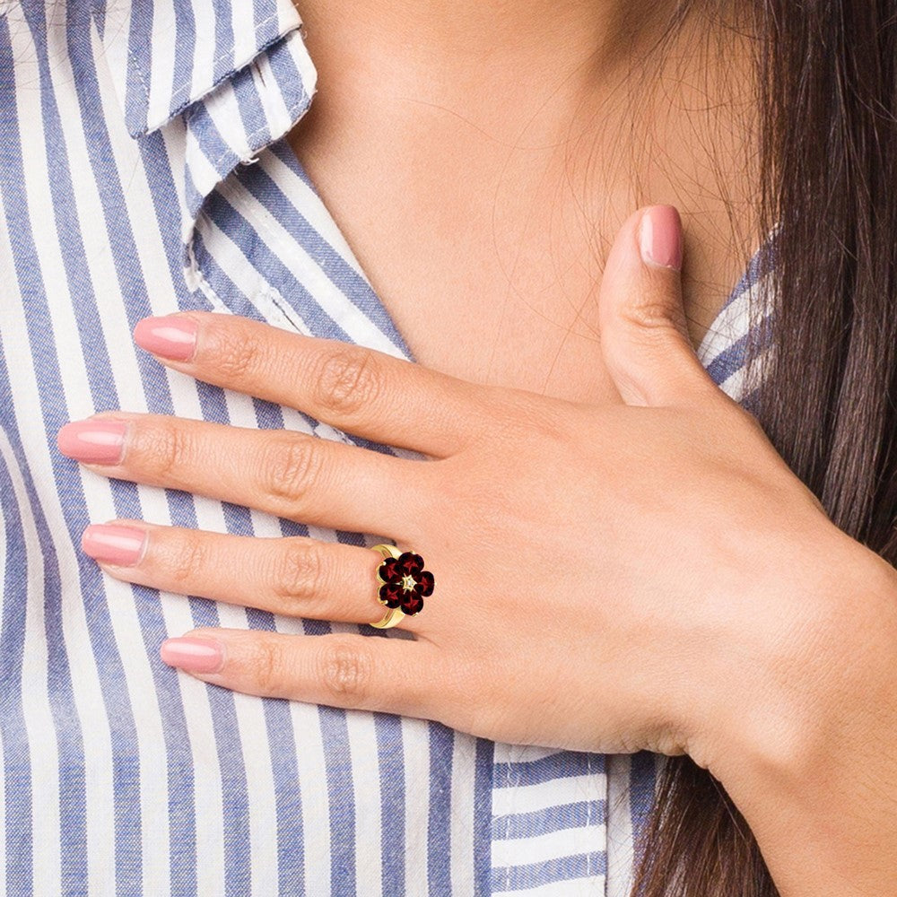14k Yellow Gold 6mm Heart Garnet AA Diamond ring