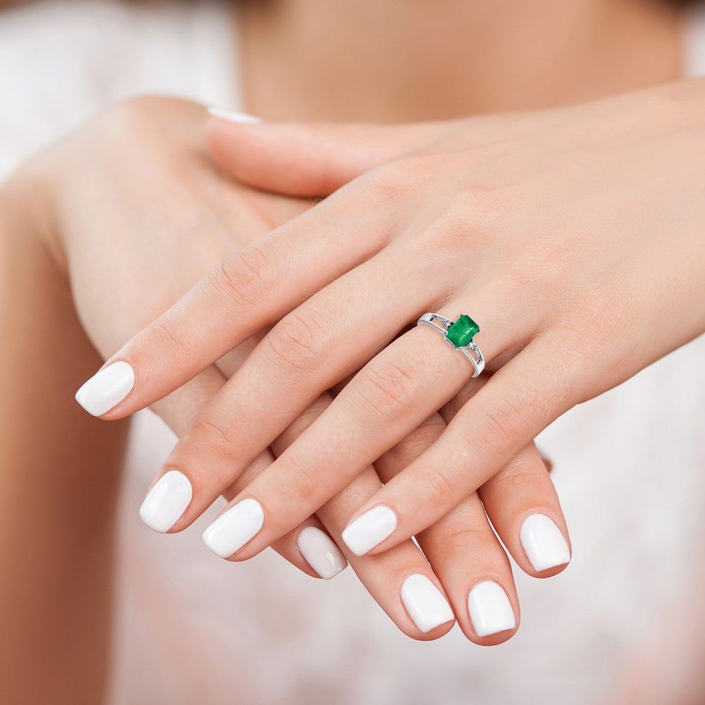 14k White Gold 7x5mm Emerald Cut Emerald AA Diamond ring