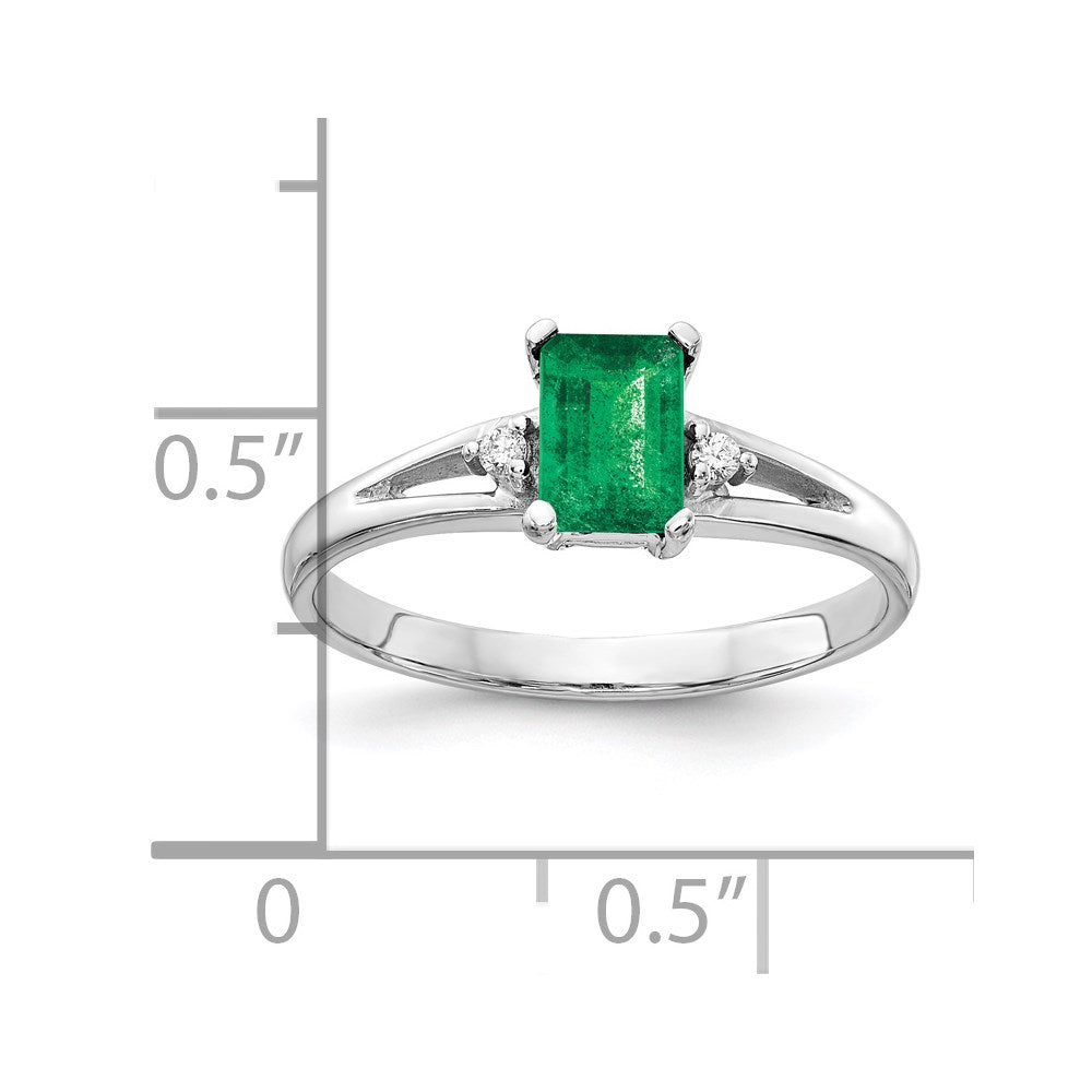 14k white gold 6x4mm emerald cut emerald a real diamond ring y4762e a