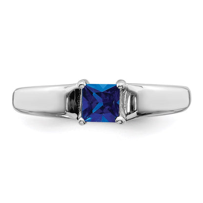 14k White Gold 4mm Princess Cut Sapphire ring