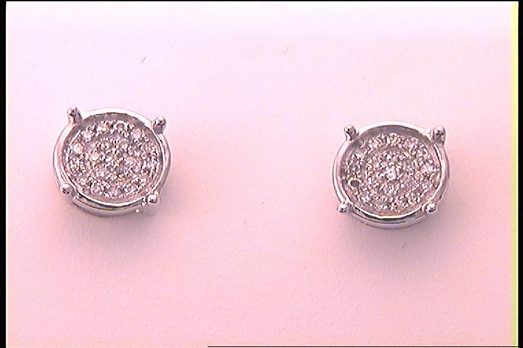 14k White Gold Round Diamond Circle Cluster Earrings 1/10 Cttw