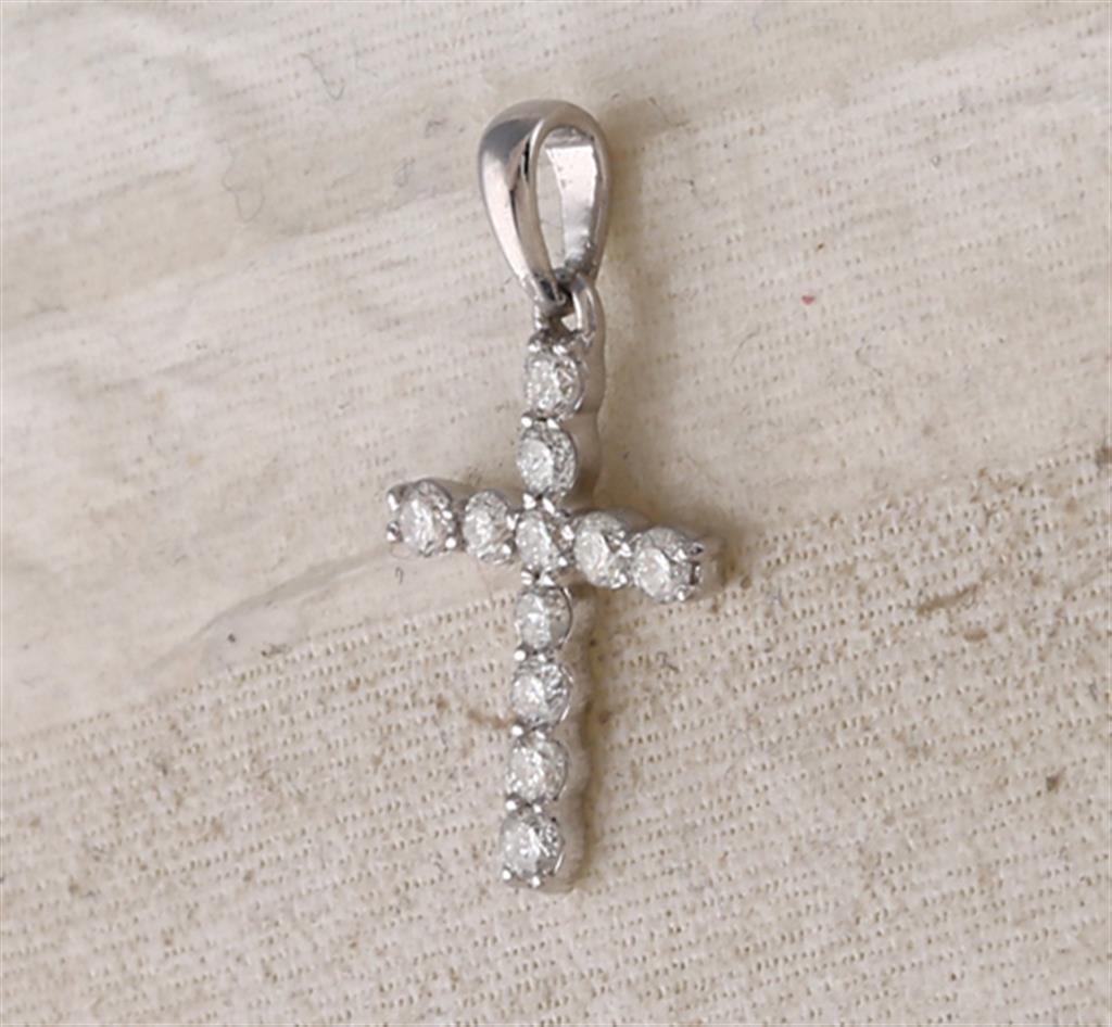 14k White Gold Round Diamond Cross Pendant 1/5 Cttw