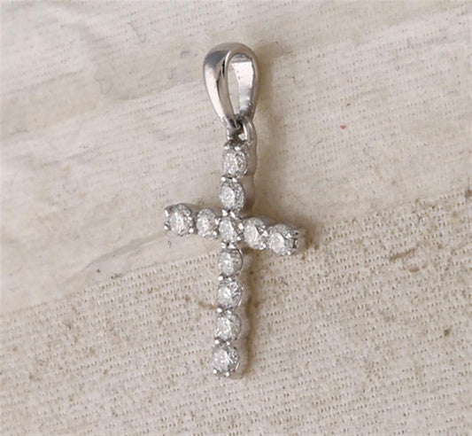 14k White Gold Round Diamond Cross Pendant 1/5 Cttw
