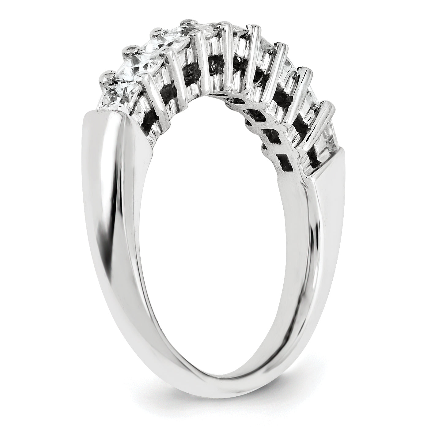 14kw Diamond Band